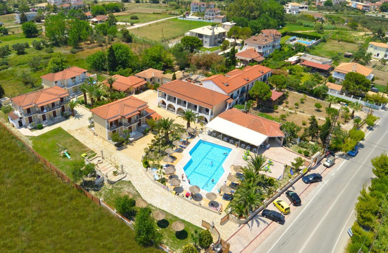 Sunny Garden Hotel チィリヴィ エクステリア 写真