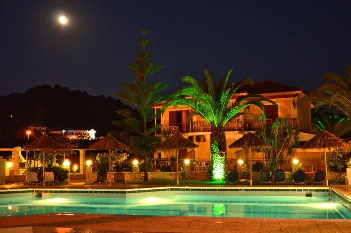 Sunny Garden Hotel チィリヴィ エクステリア 写真