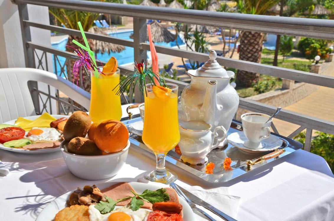 Sunny Garden Hotel チィリヴィ エクステリア 写真